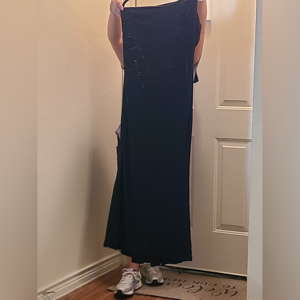 Black sequin women’s nightgown